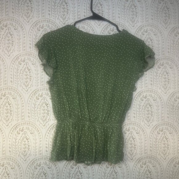 One Clothing Womens Small Blouse Green With Poka Dots Vneck Short Sleeve Rayon - Picture 2 of 4